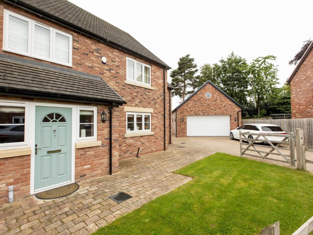 Pass The Keys Superb Space In The Idyllic Village Of Loppington Shrewsbury Exteriér fotografie